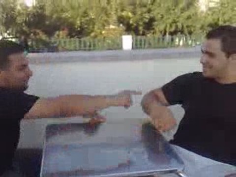 Portugal - 2009 - Parada bras de fer