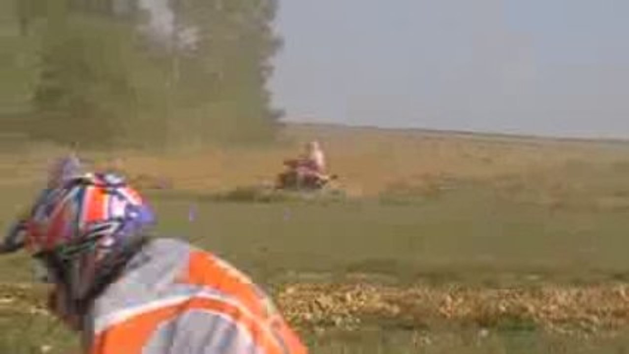 MOV1B0