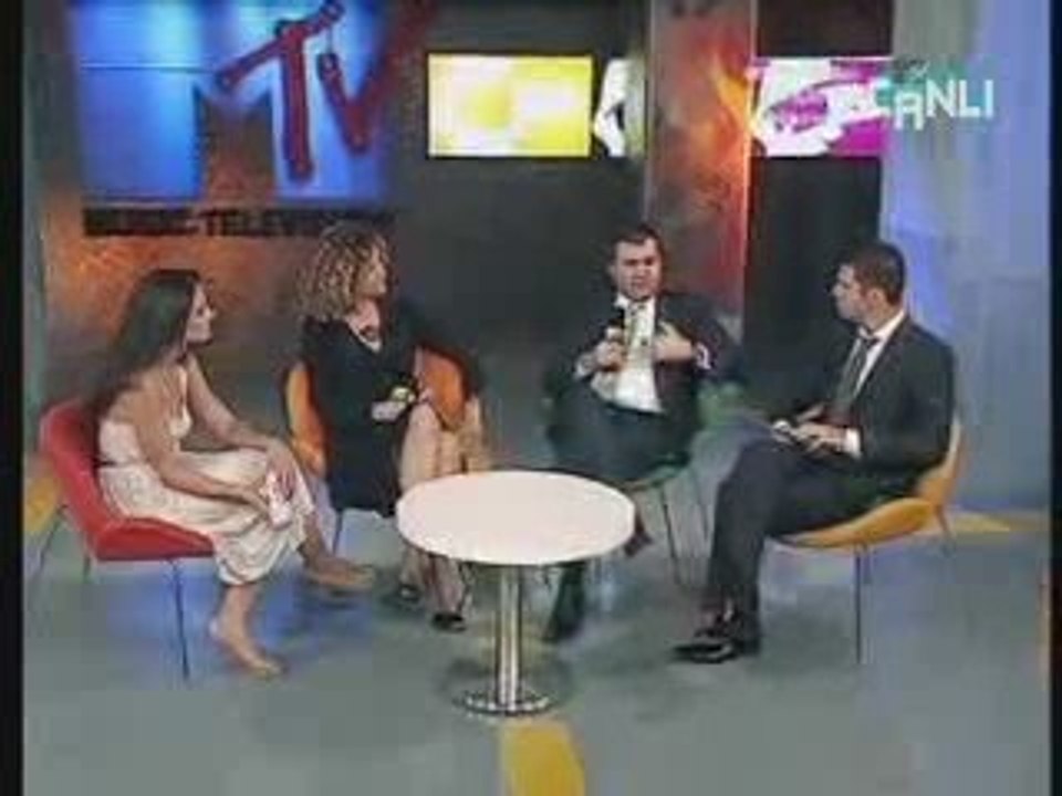 Şefkat Eli (MTV) Keremcem&Saadet Işıl Aksoy