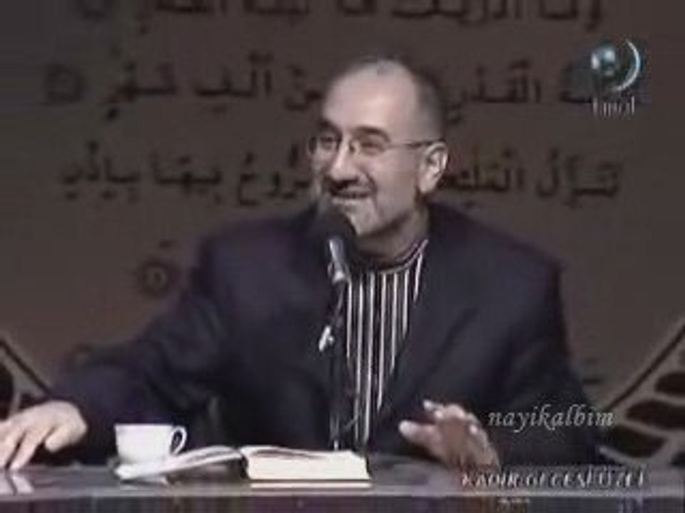 Mustafa İslamoğlu Ölüydünüz sizi dirilttik