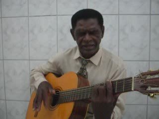 LOUVANDO O SENHOR YEHOSHUA HAMASHIACH