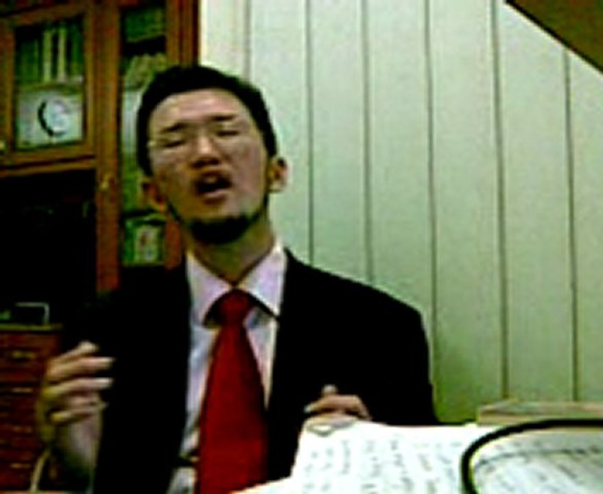 A Shoulder to Cry On sung by Pak Brewok