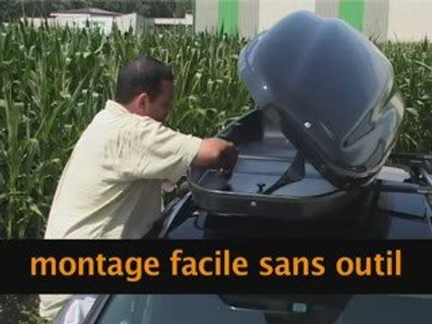 Coffre de toit avec fixation par étriers sur barres de toit