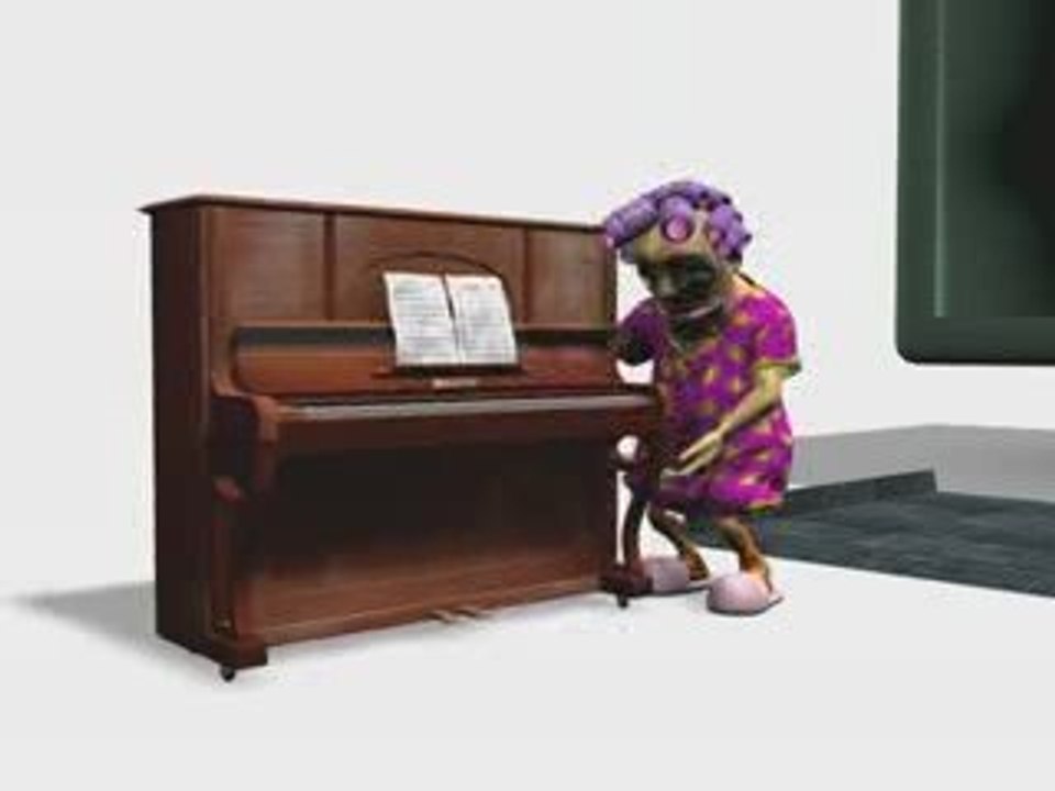 Old lady struggles to move a piano (silent)