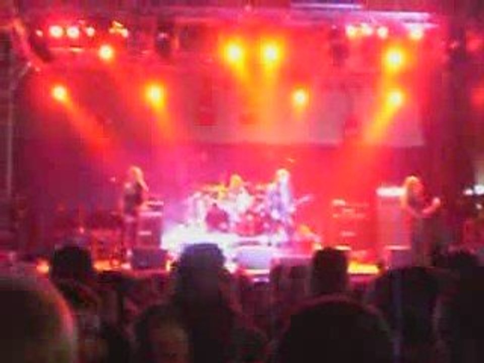 les filles mettent le feu