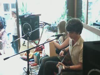 FdlM Louis Aguilar & Amelie au caf&diskaire - juin 08