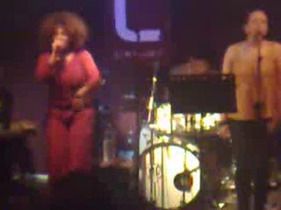 concert de Hanna'm a l'étage le 16/09/2009 (my baby)