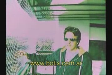 Excelente cerramiento de red en balcon de torre de 30 pisos