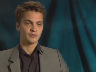 Brothers & Sisters 4.01 - Luke Grimes - Soundbyte 04