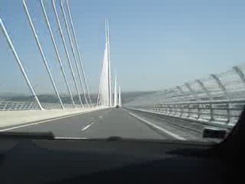 la traversée du Viaduc de Millau