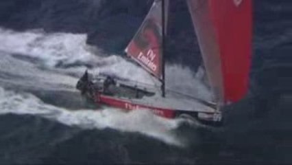 Voile / Audi MedCup : magistral empannage des kiwis