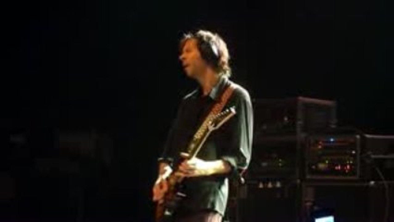 Paul Gilbert guitar solo (Bataclan2009)