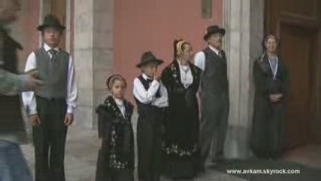 Bourg Saint Maurice: Fête internationale de nos langues régi