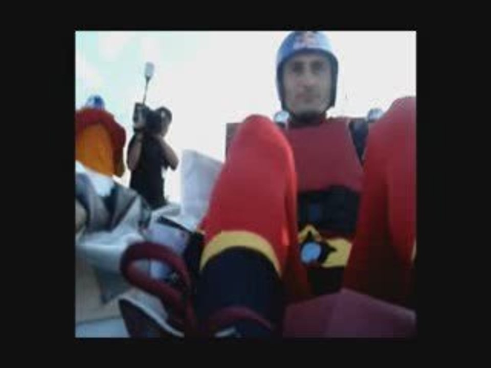 Goldrake on board camera at Red Bull Flugtag Rome 2008