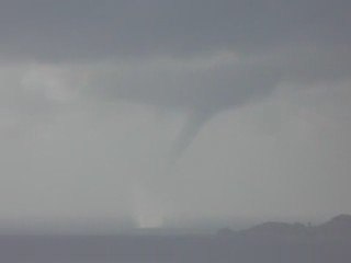 Très grosse trombe marine en rade de Marseille