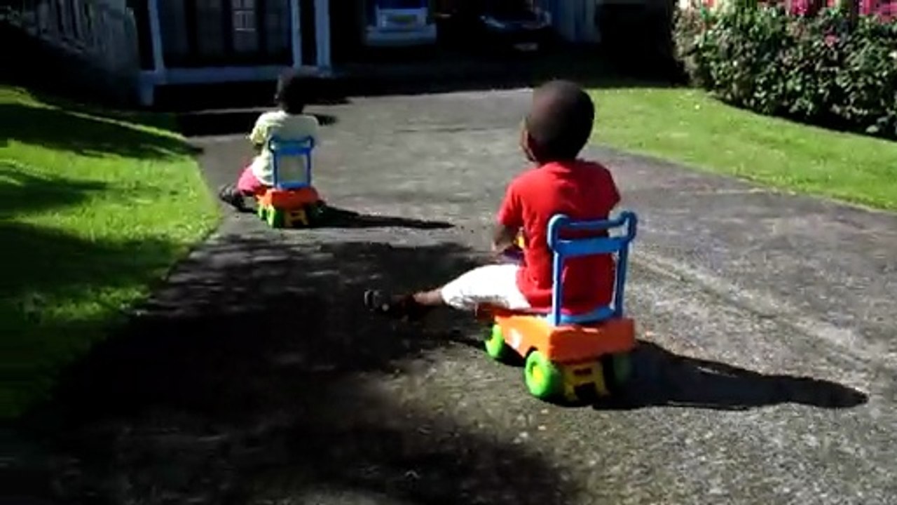 la descente infernale  des jumeaux (lol) incroyable