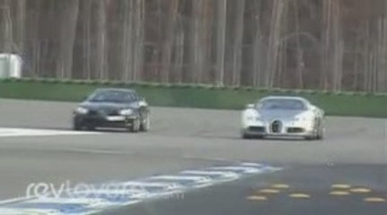 Bugatti Veyron vs SLR McLaren Mercedes