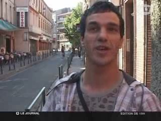 La place Arnaud Bernard en question (Toulouse)