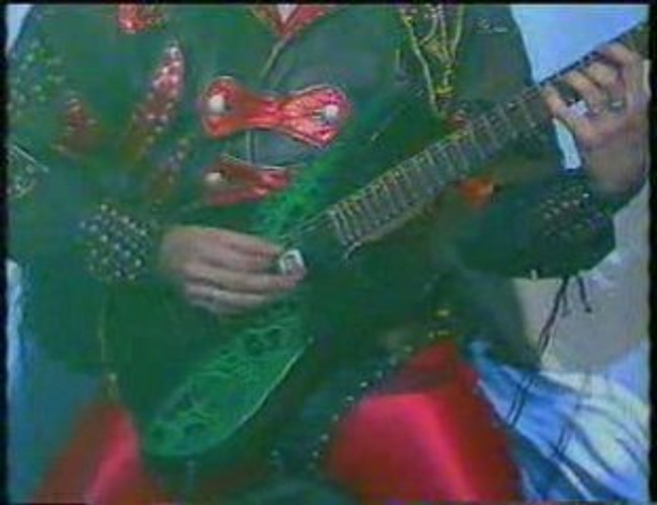 02-RUNNING WILD - BAD TO THE BONE (LIVE)