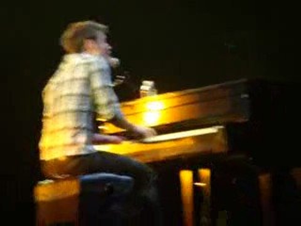 Kris Allen - Ain't No Sunshine (Oakland 7/11)