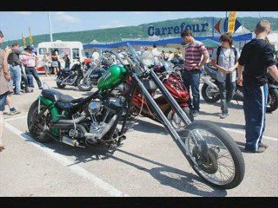 HARLEY-DAVIDSON