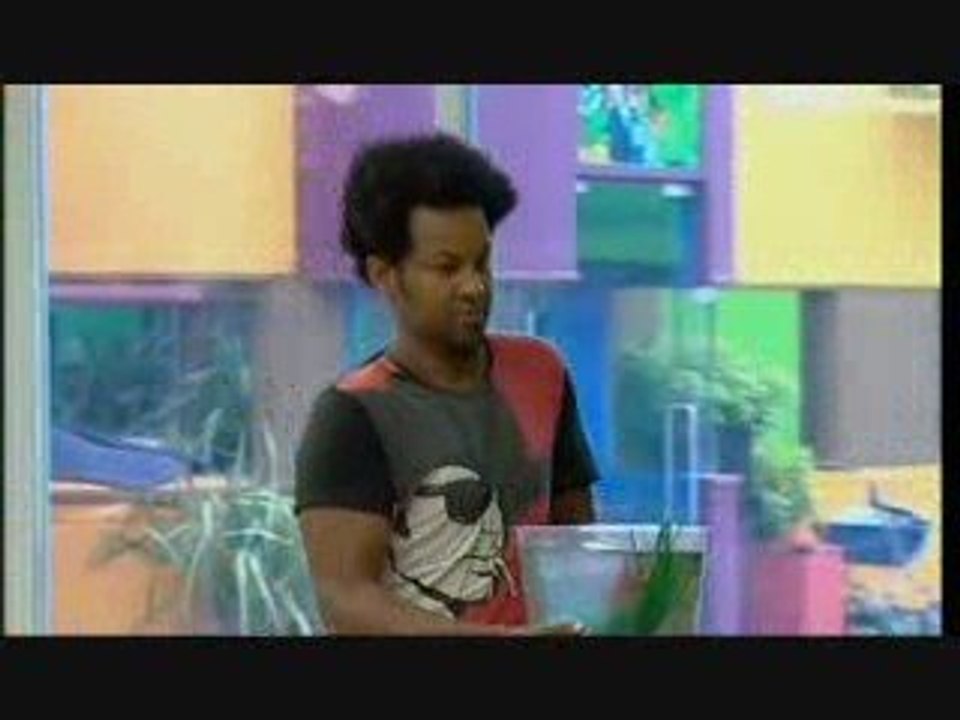 BB9 - Heaven the Goldfish is ill....