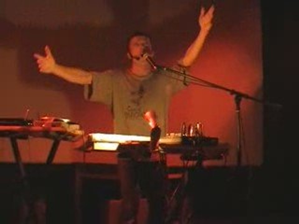 COSTES - CONCERT A LAUSANNE (CINEMA OBLO)