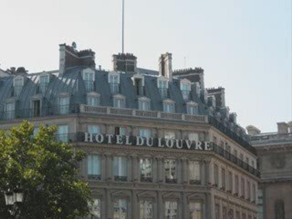 PARIS....RUE MOLIERE  A  LA  RUE  DE  RIVOLI