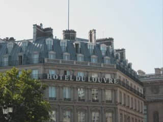 PARIS....RUE MOLIERE  A  LA  RUE  DE  RIVOLI