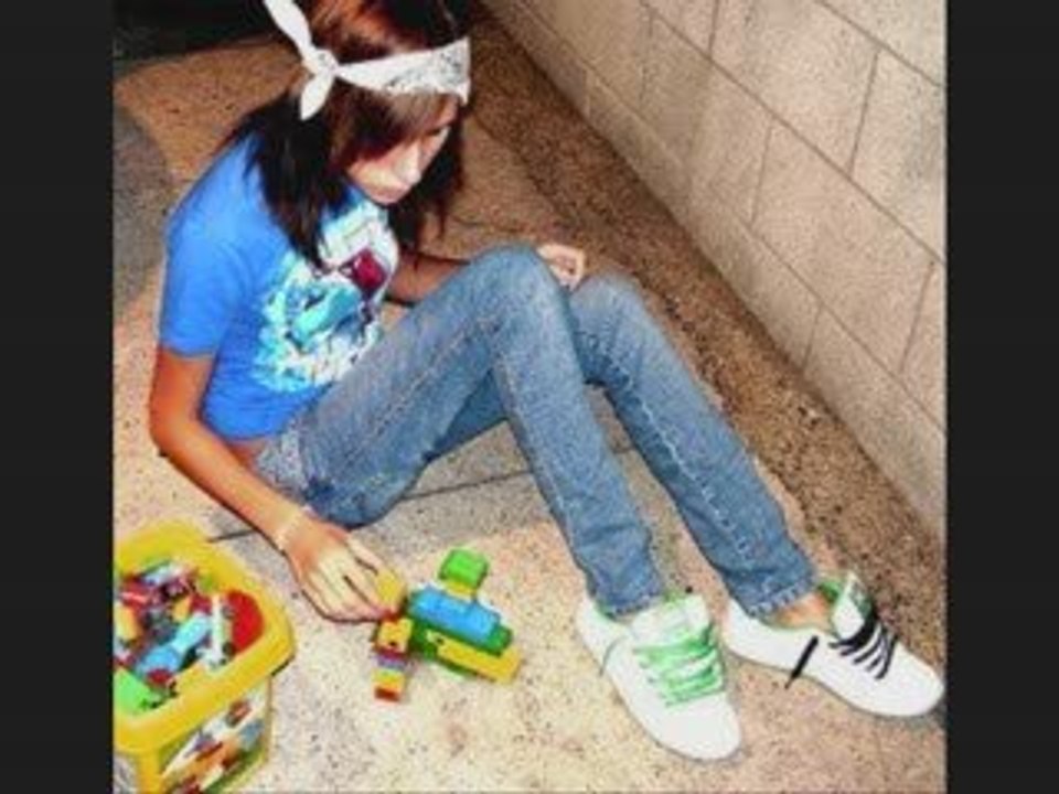 Real girl thinspo: Skin and bones