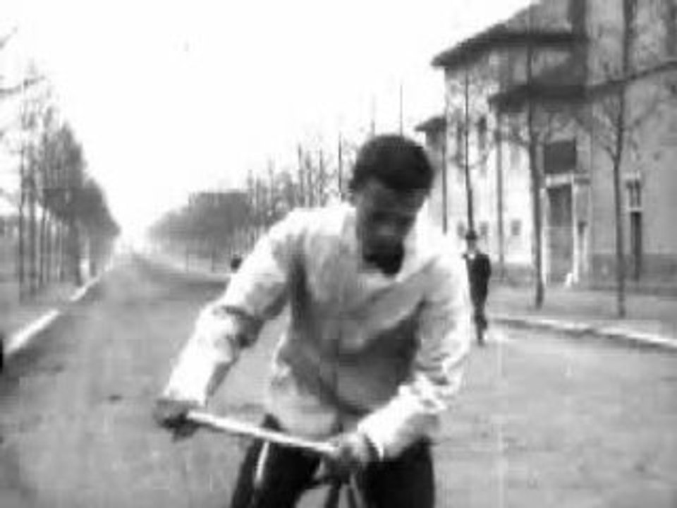 Cinéma des frères Lumières  - Cycliste