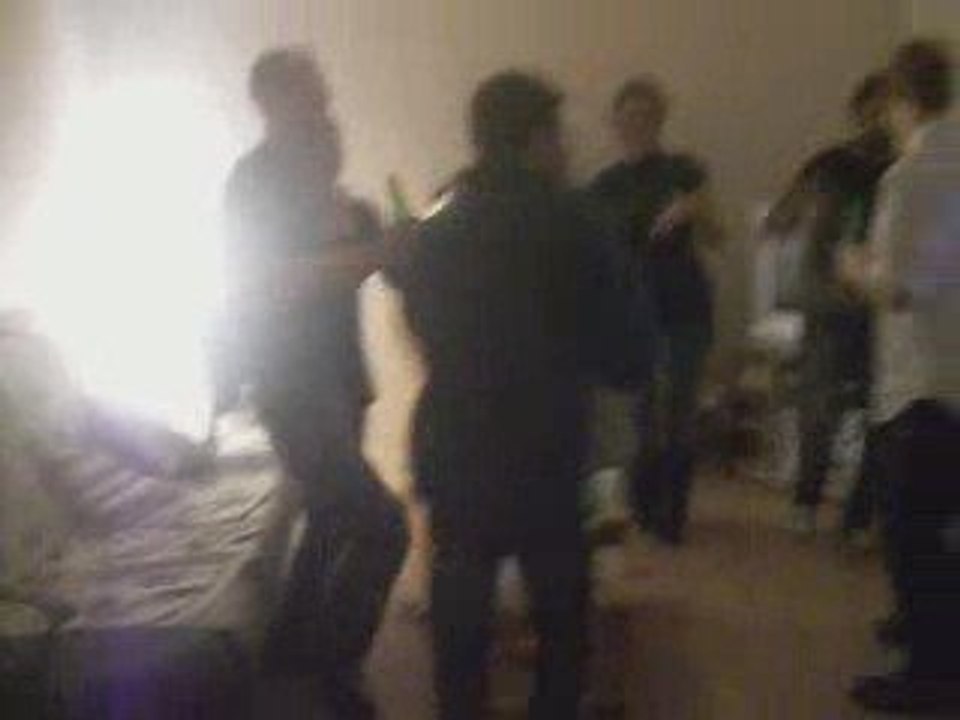 Esta la fiesta tonight ^^