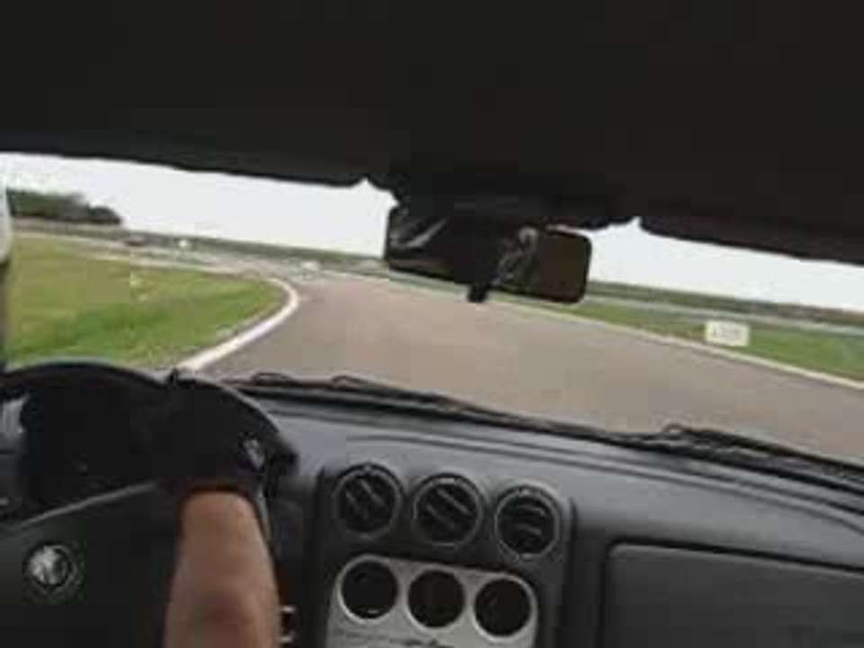 GTV 916 3.0 LFG 19-09-09 derriere Arese-man