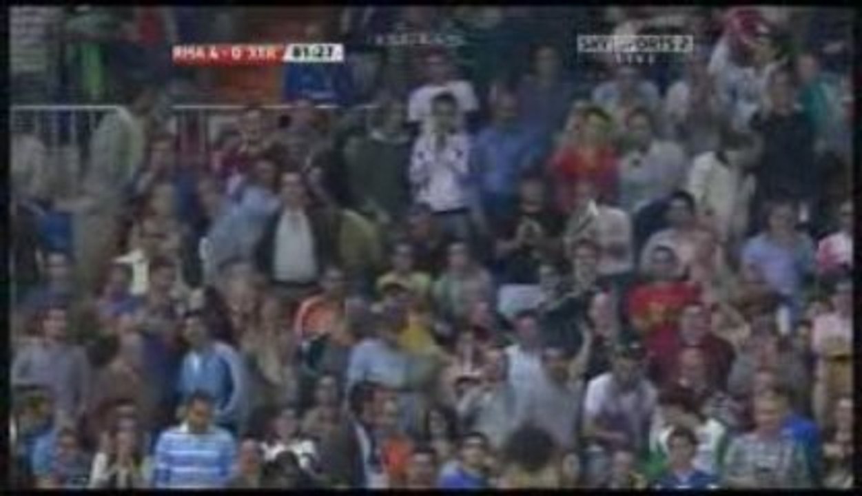 Real Madrid 4 0 Xerez Benzema goal   20/09/09