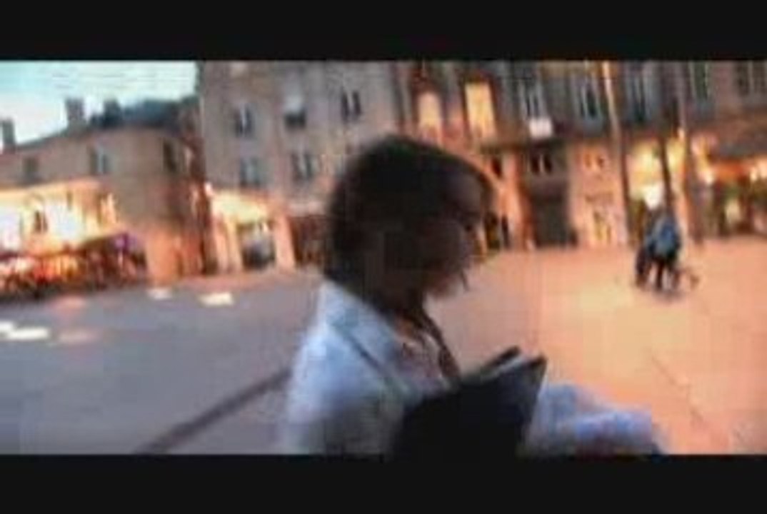 Running boy