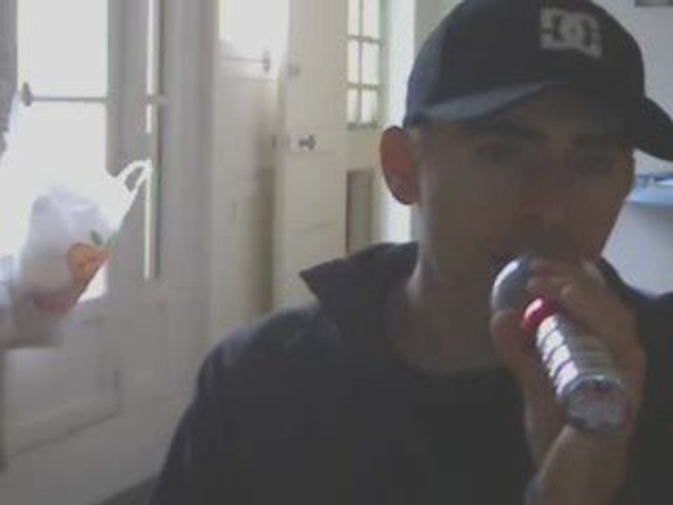 Wiwi égratigne "Le mal de Paris"