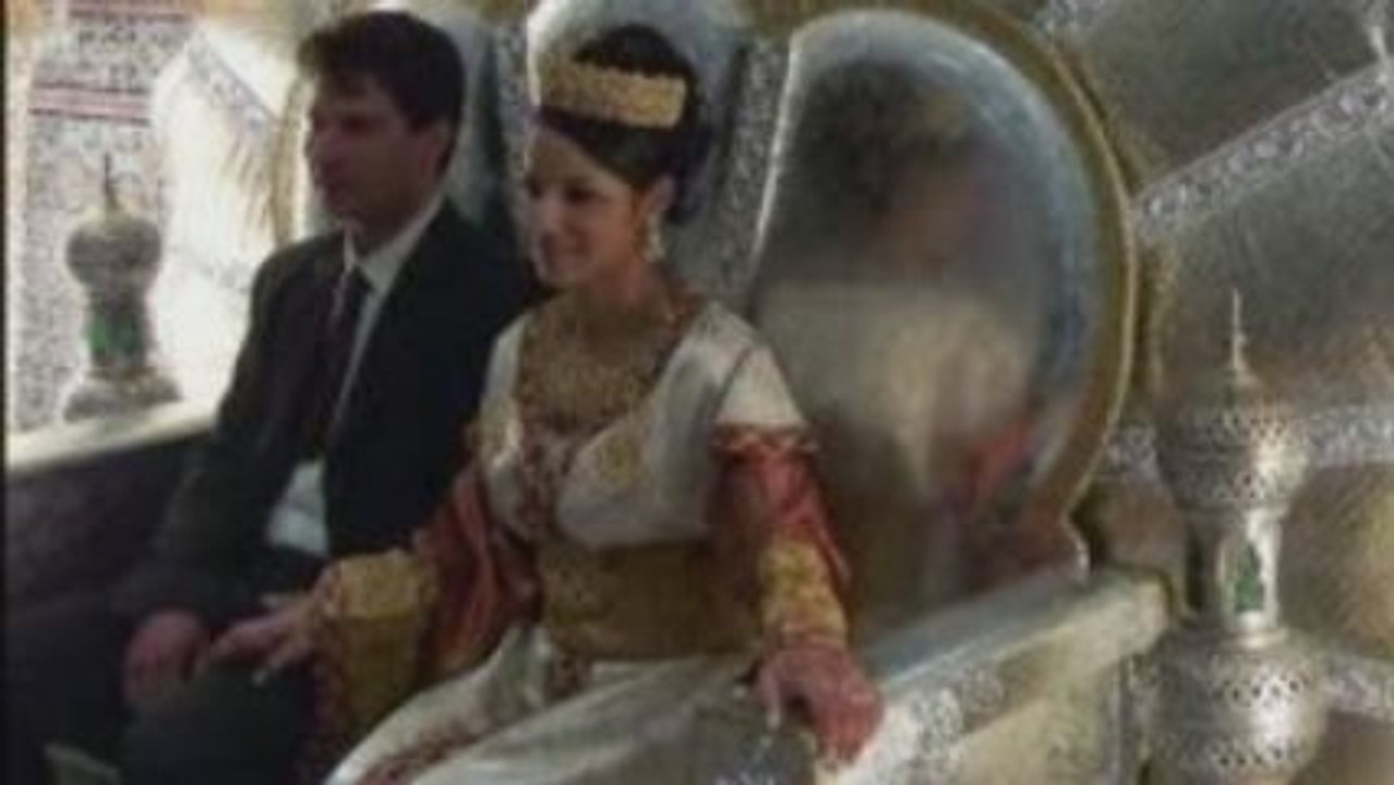 MARIAGE MAROCAIN ALLAOUI REGGADA 2009  "A YEMA BGHAT FRANCA"