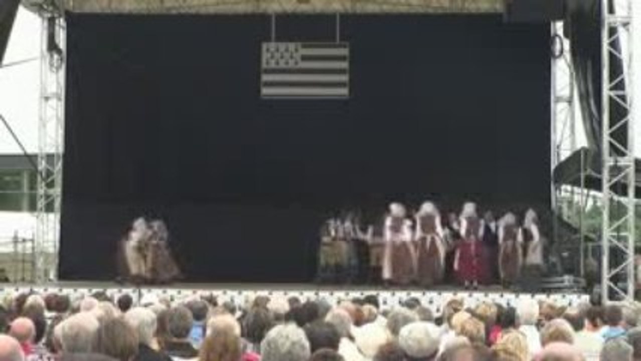 Suite scénique 2009 MAM Poissy à la saint-loup partie 2/2