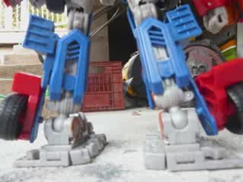 transformers stop motion  l elevement de sam