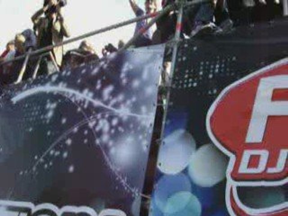 techno parade chars fg david guetta