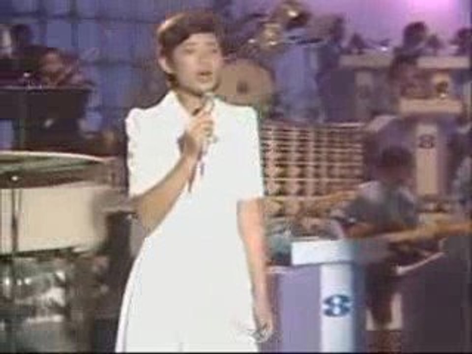 山口百恵 / 夏ひらく青春