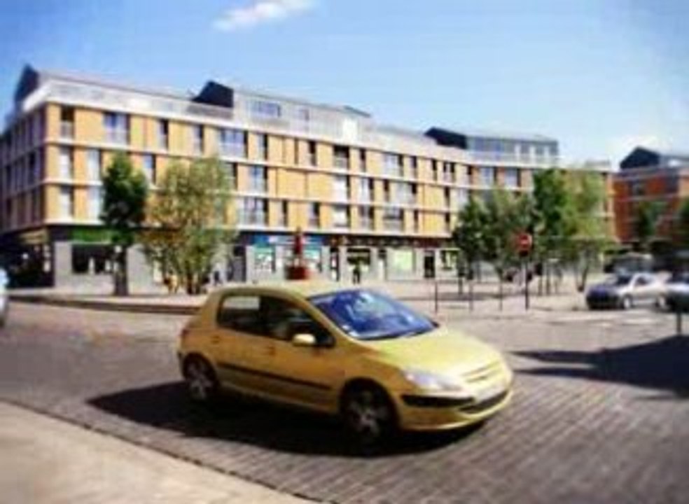 Sous les pavés, la place