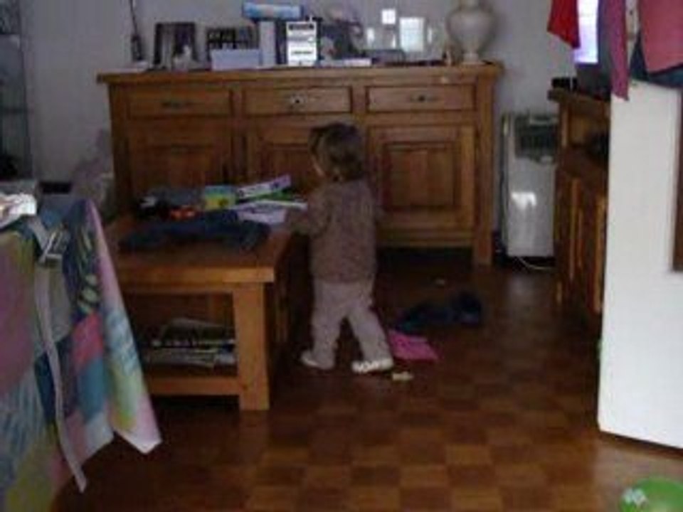 je dis mon prenom pour la 1ere fois (Léonie)