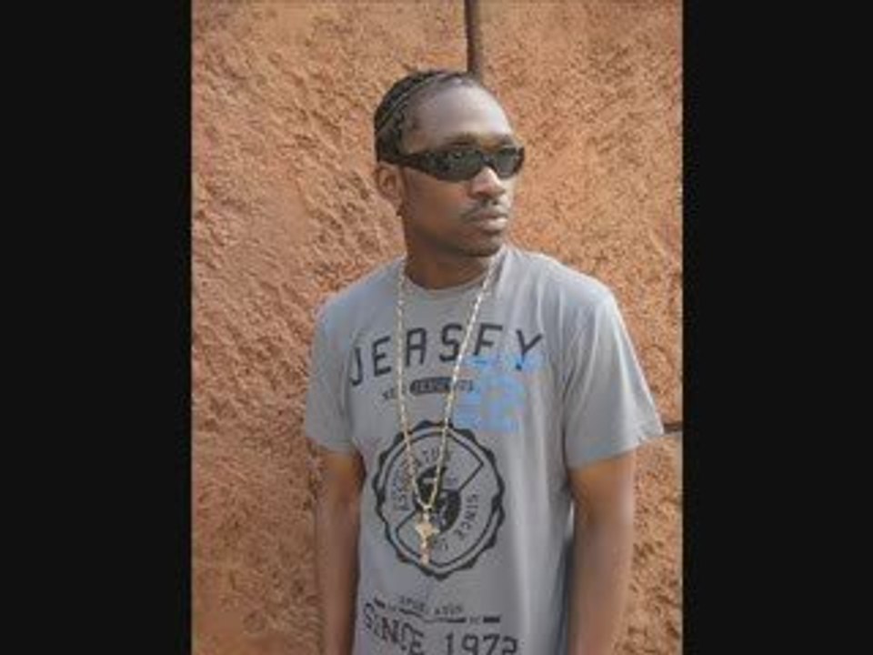 Busy Signal - Mi Love Money