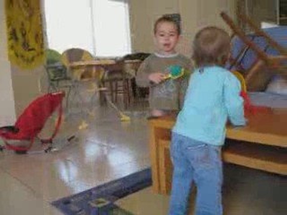 noa fait a manger ...