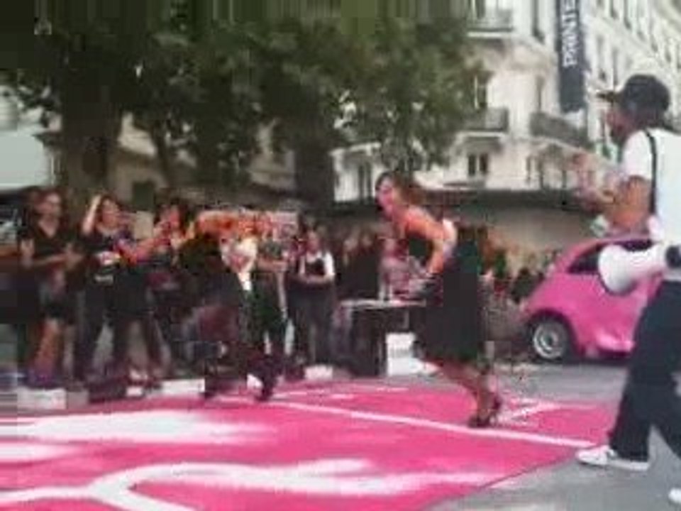 Sarenza (via BuyMyBrain) Course en escarpins à Lyon