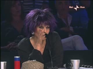 X factor Claudia Mori polemizza col programma