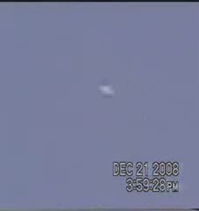 U.F.O.s MAKING STRANGE PATTERNS Video