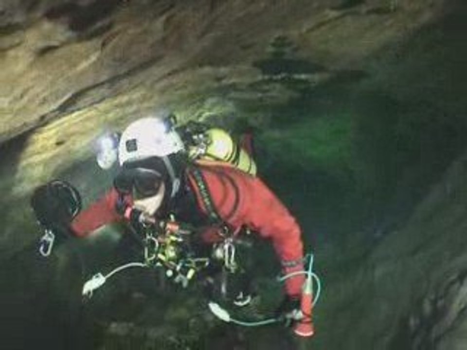Résurgence du Pont d'enfer (64)