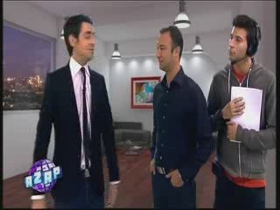 Alexandre Devoise joue la comédie avec Camille Combal !!!